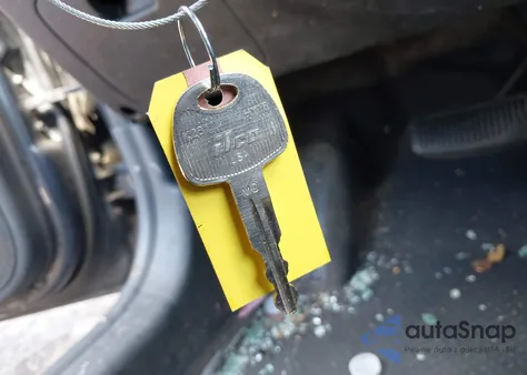 2010 Hyundai Accent Gs z USA, uszkodzony, nr VIN KMHCM3AC0AU152751